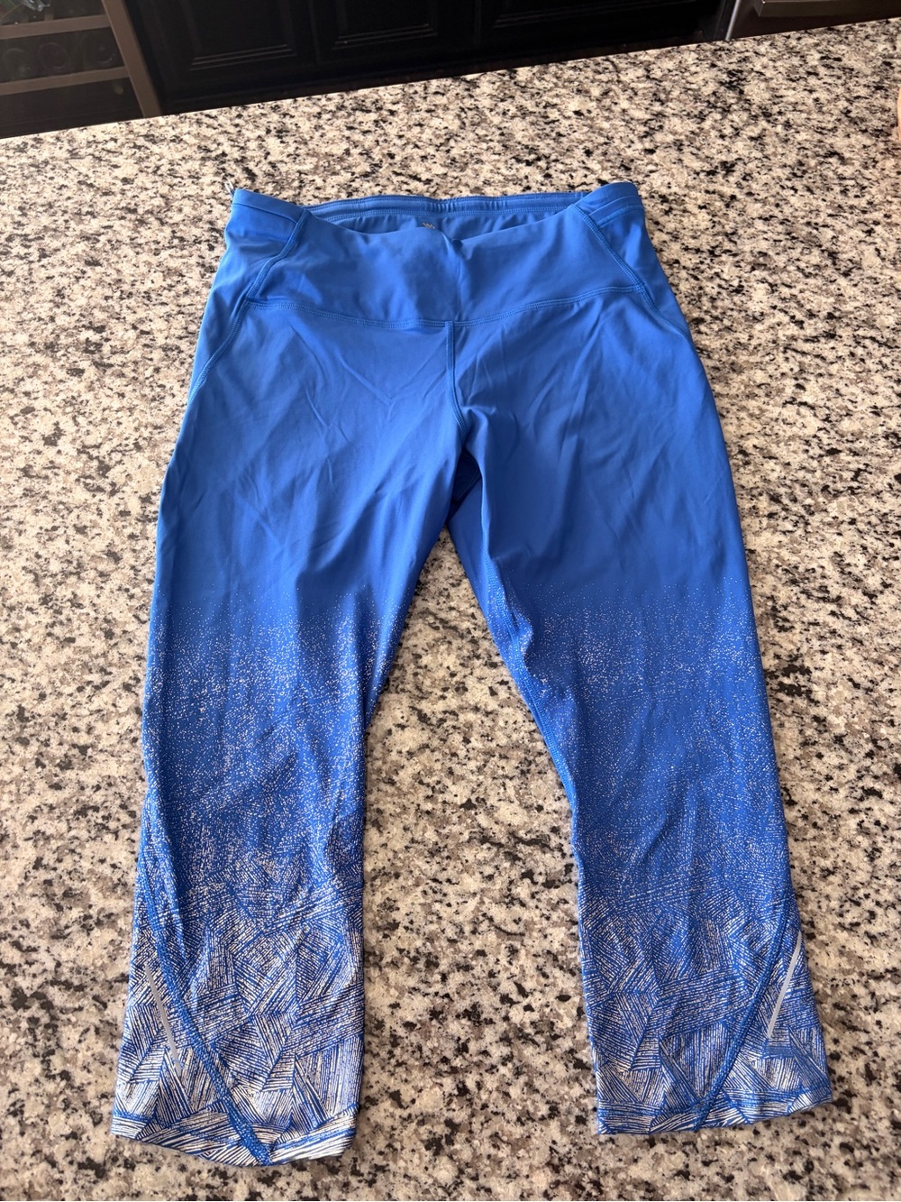 Nwot All in Motion Women’s XXL Blue Athletic Capri Leggings - Activewear